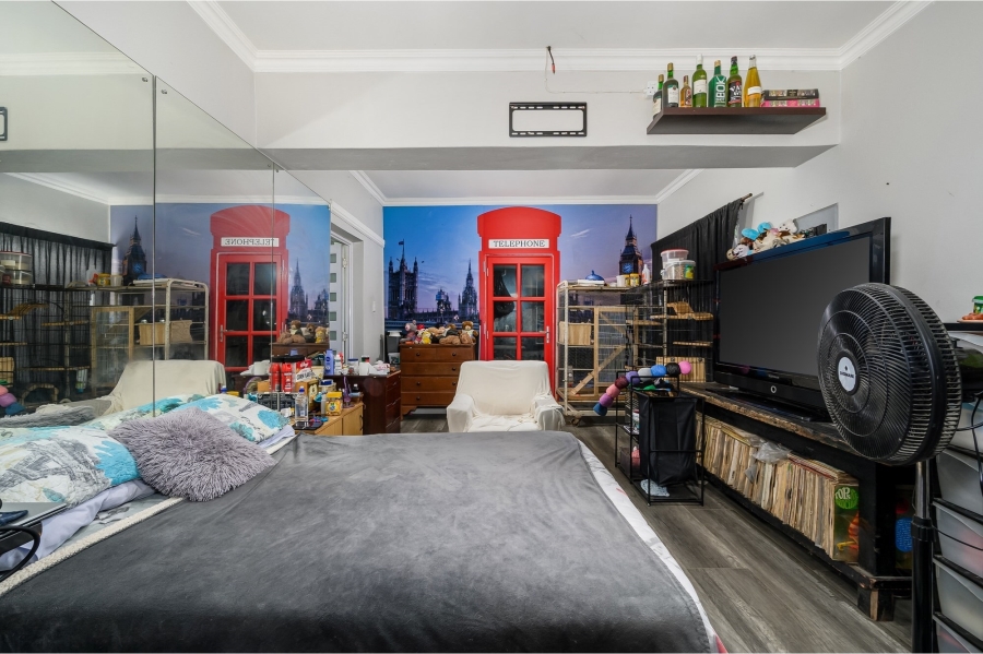 5 Bedroom Property for Sale in Summerstrand Eastern Cape